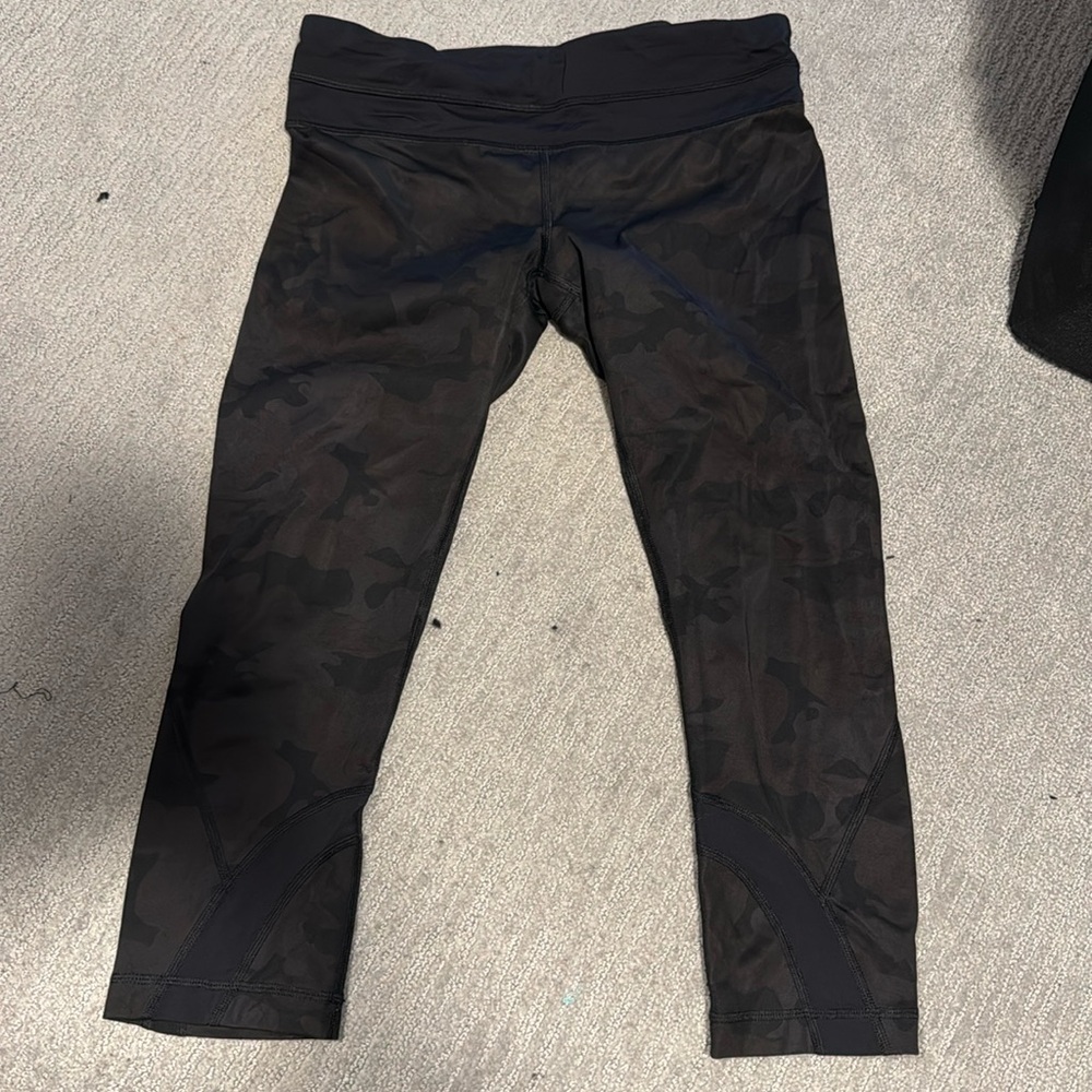 Lululemon capri leggings